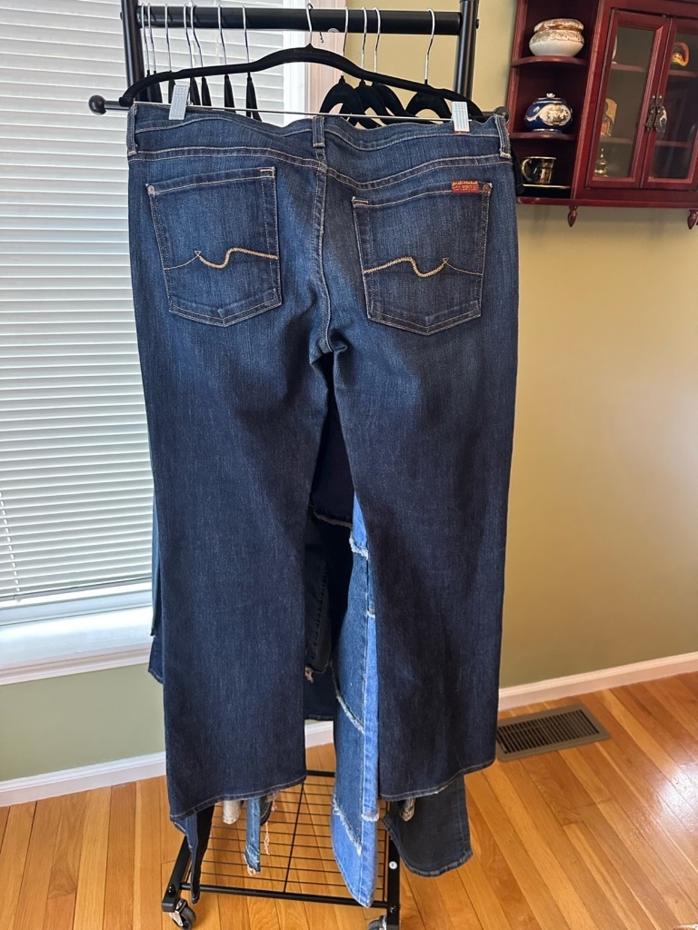 7 For All Mankind Nouveau Bootcut Dark Wash Size 31 - Picture 3 of 4